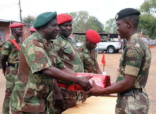 Zimbabwe army told to 'stay out of politics'