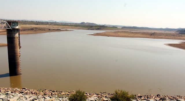 Govt challenges Bulawayo's water rationing