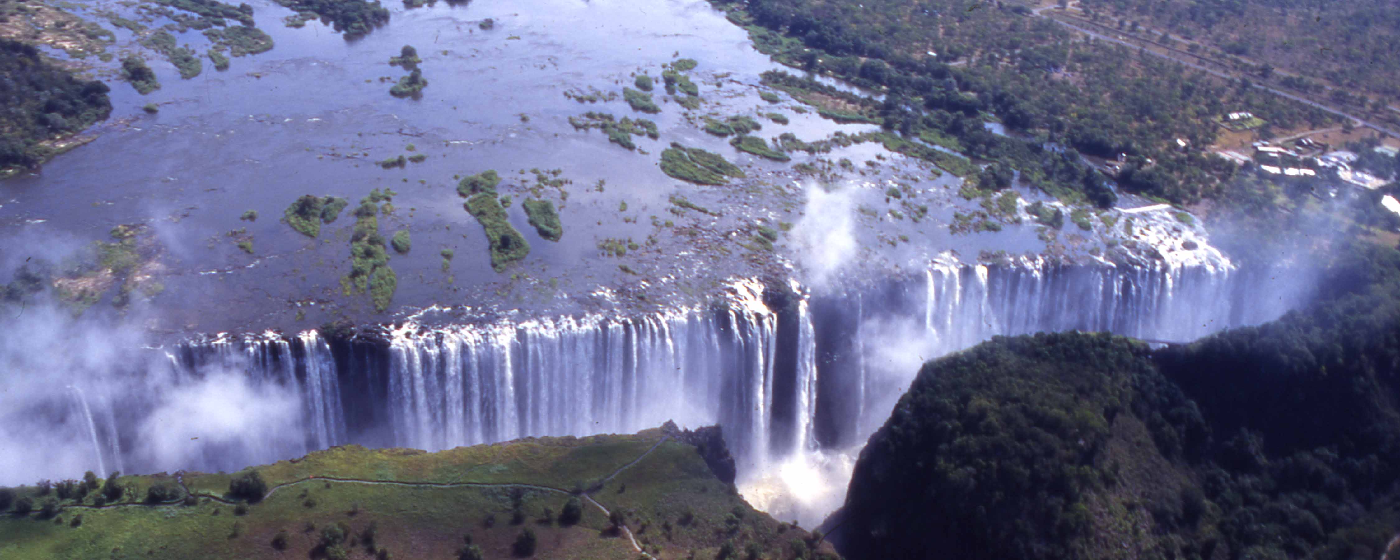 Zimbabwe turns Victoria Falls into a conference destination