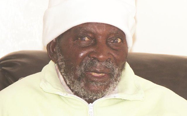 Mugabe's prophet buried