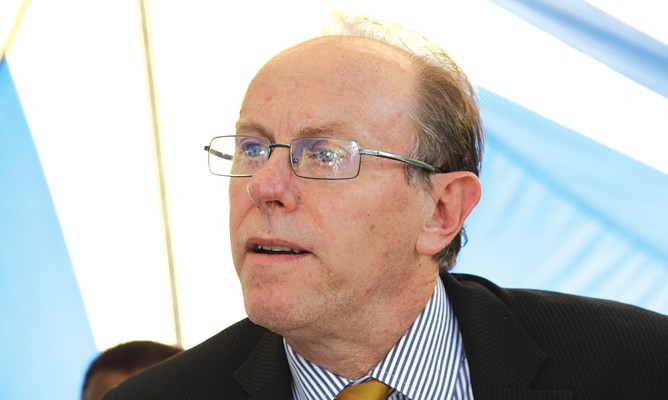 Chamisa has faults, says Coltart