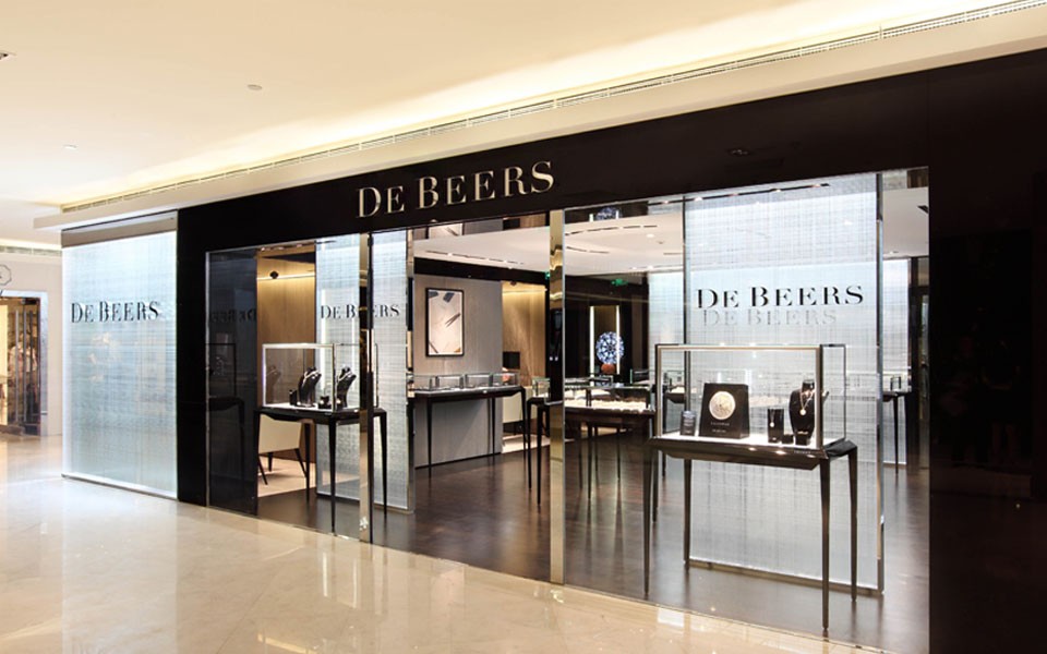 De Beers eyes Zimbabwe