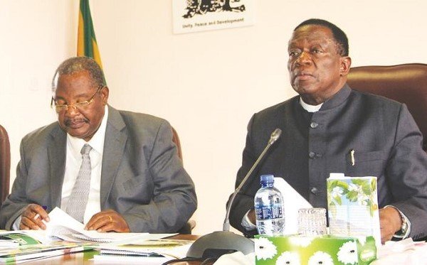  Mnangagwa's govt in panic mode