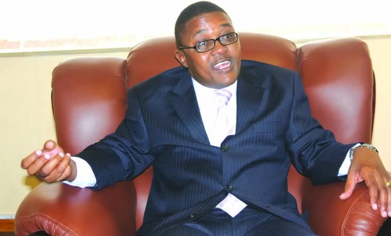 Mzembi scoops tourism personality of 2013 award