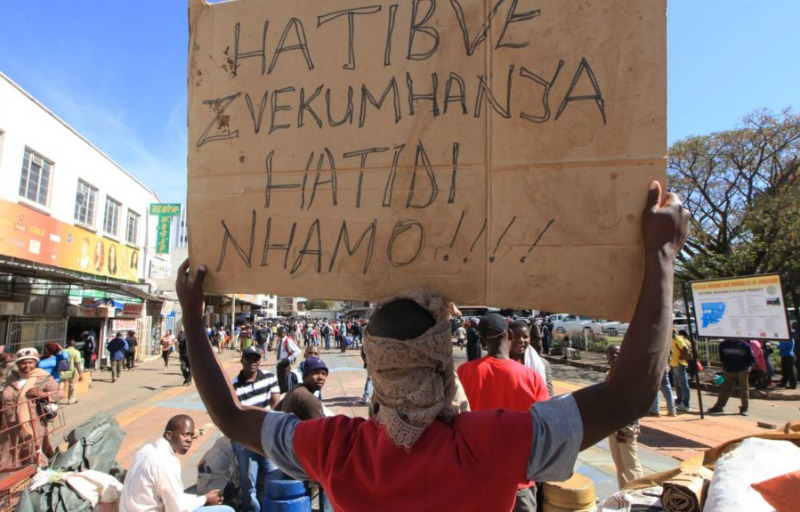 Police enforce vending ban